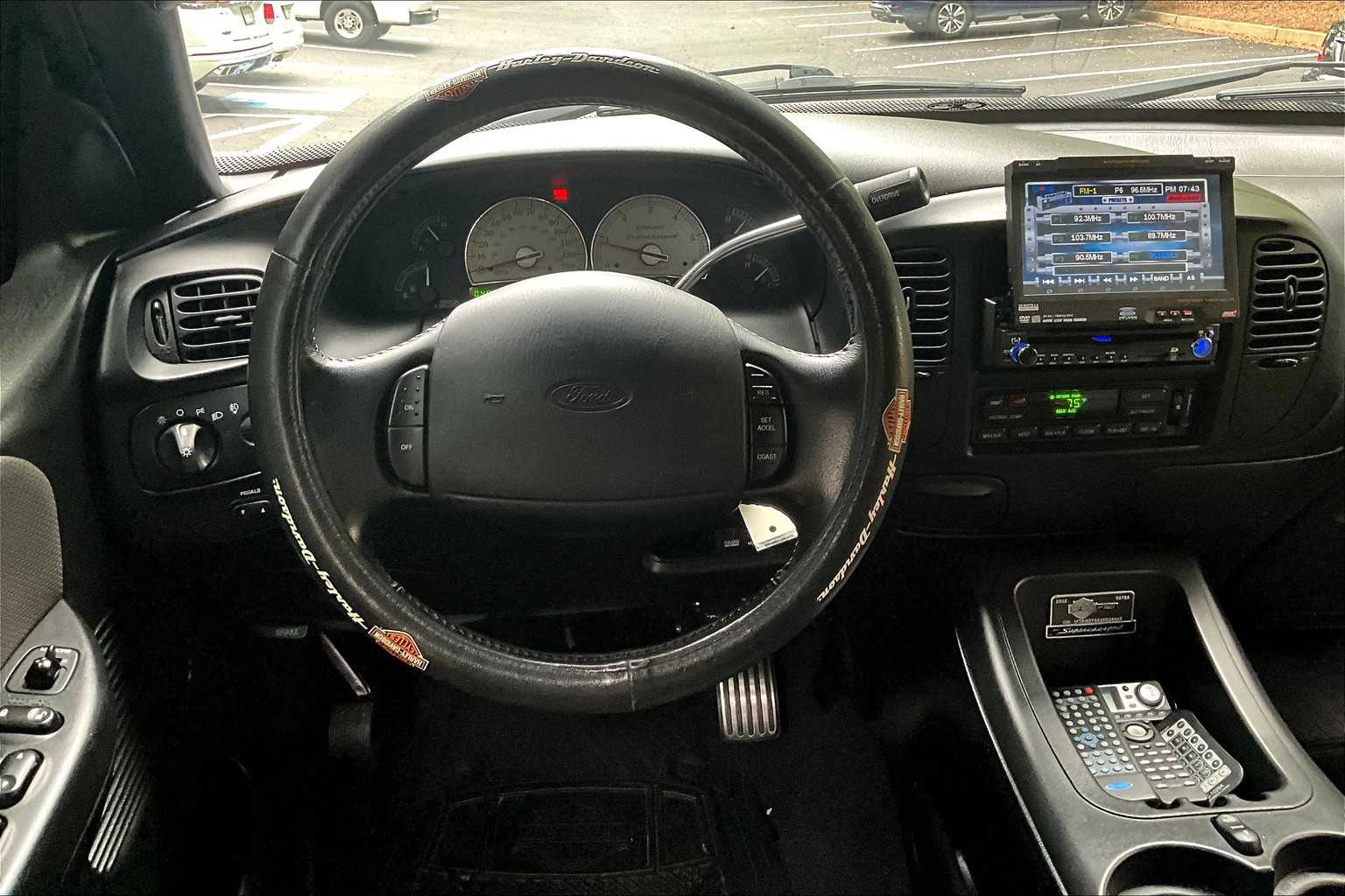 2002 Ford F-150 photo 4