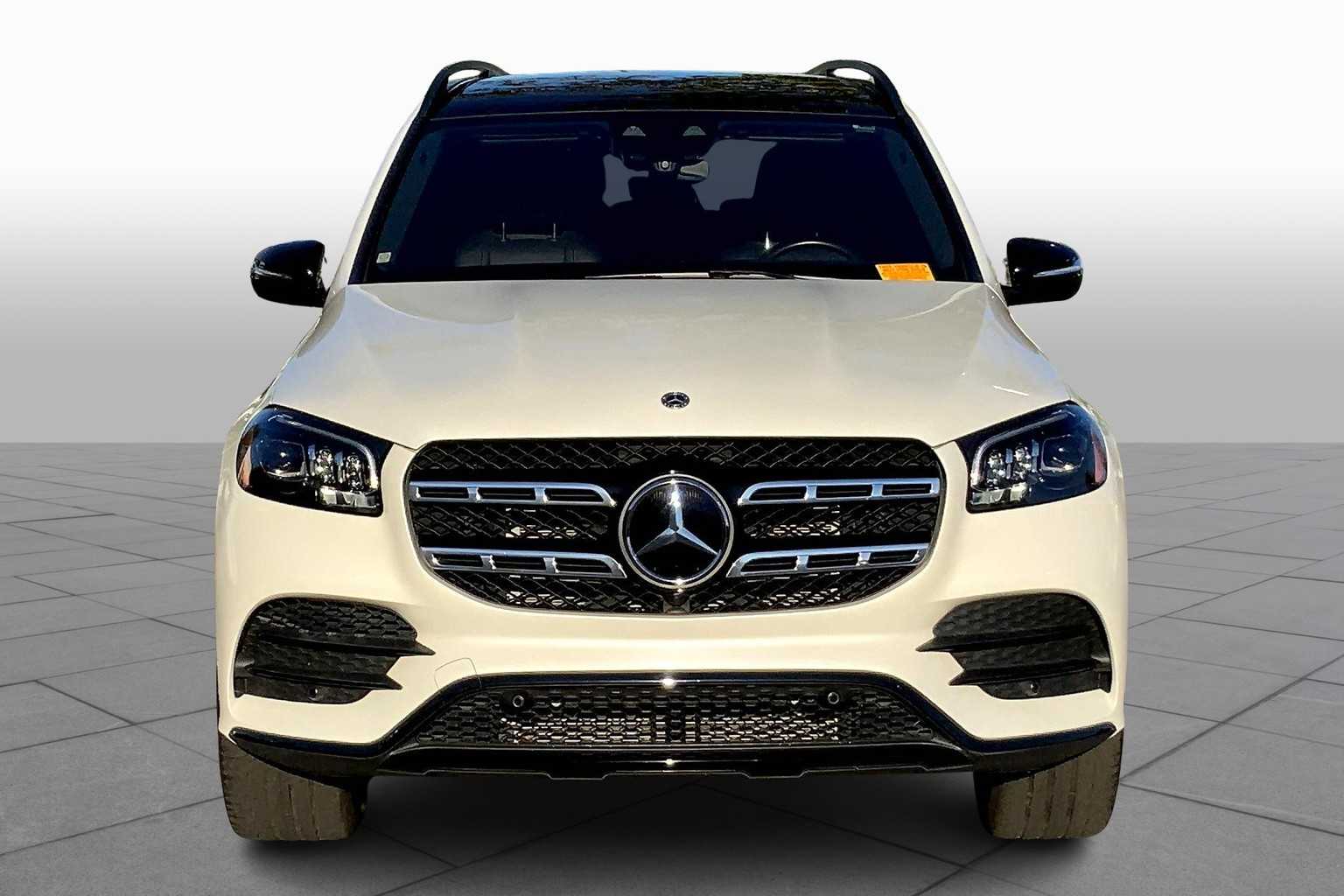 2022 Mercedes Benz GLS 450 4MATIC photo 2