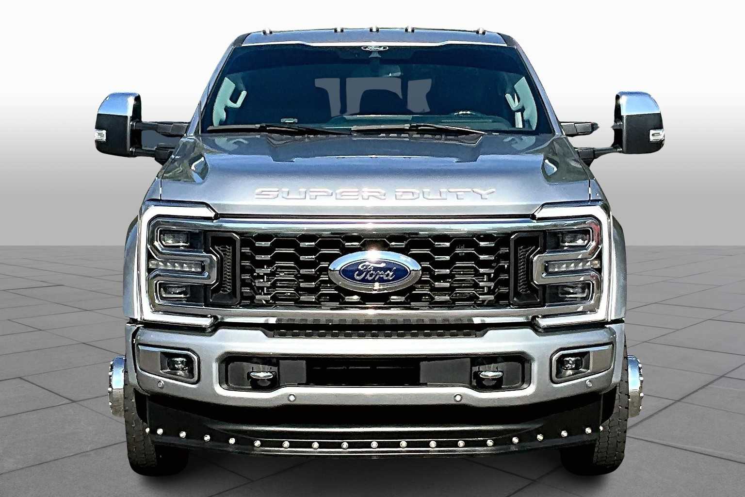 2024 Ford F-450 Limited photo 3