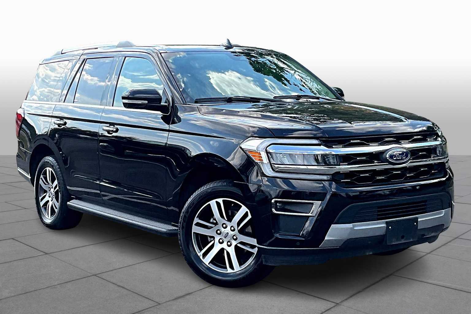 2024 Ford Expedition Limited photo 2