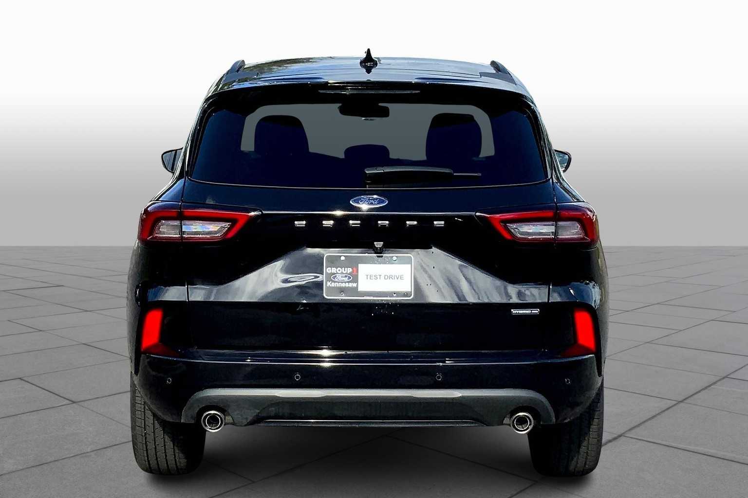 2024 Ford Escape ST-Line Elite photo 3