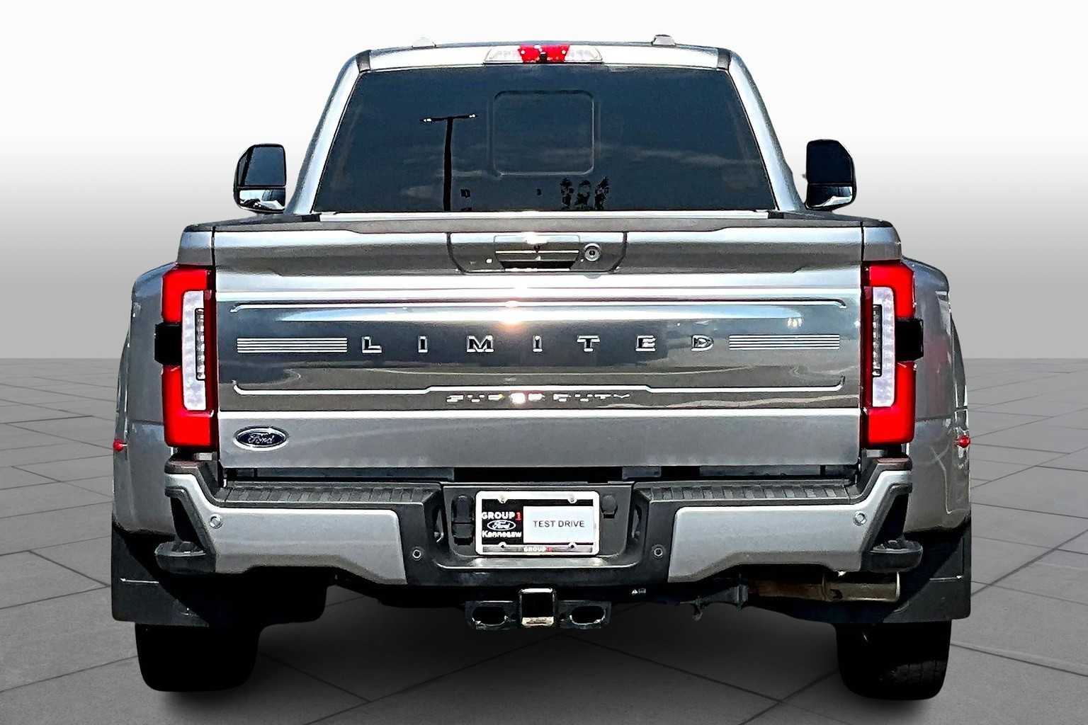 2024 Ford F-450 Limited photo 4