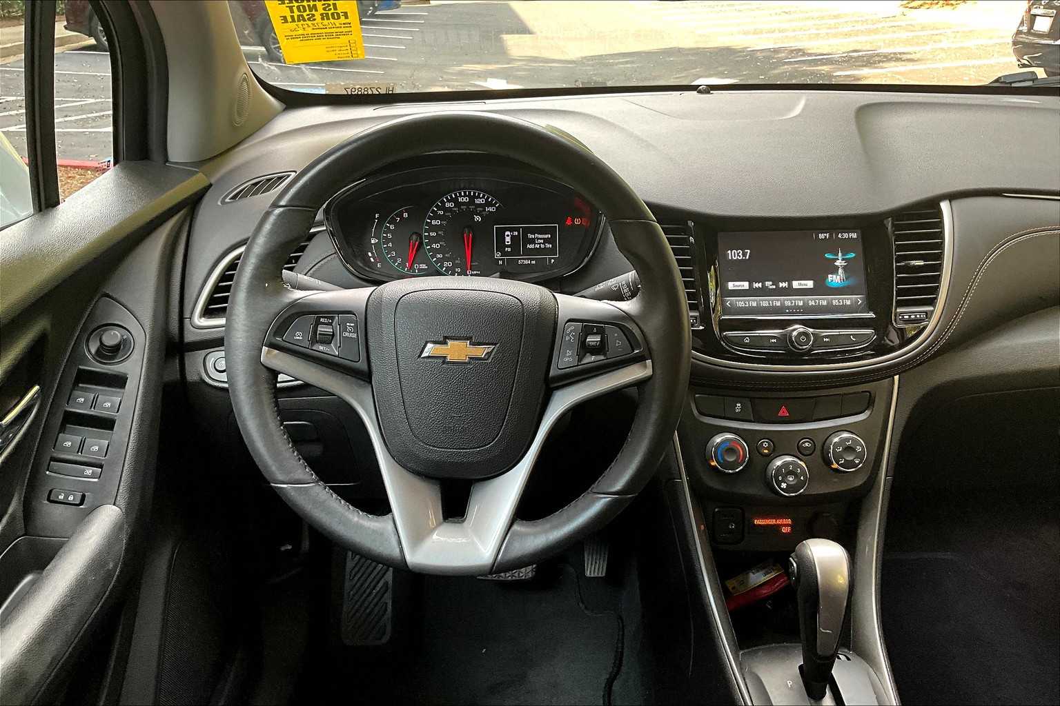 2017 Chevrolet Trax LT photo 4