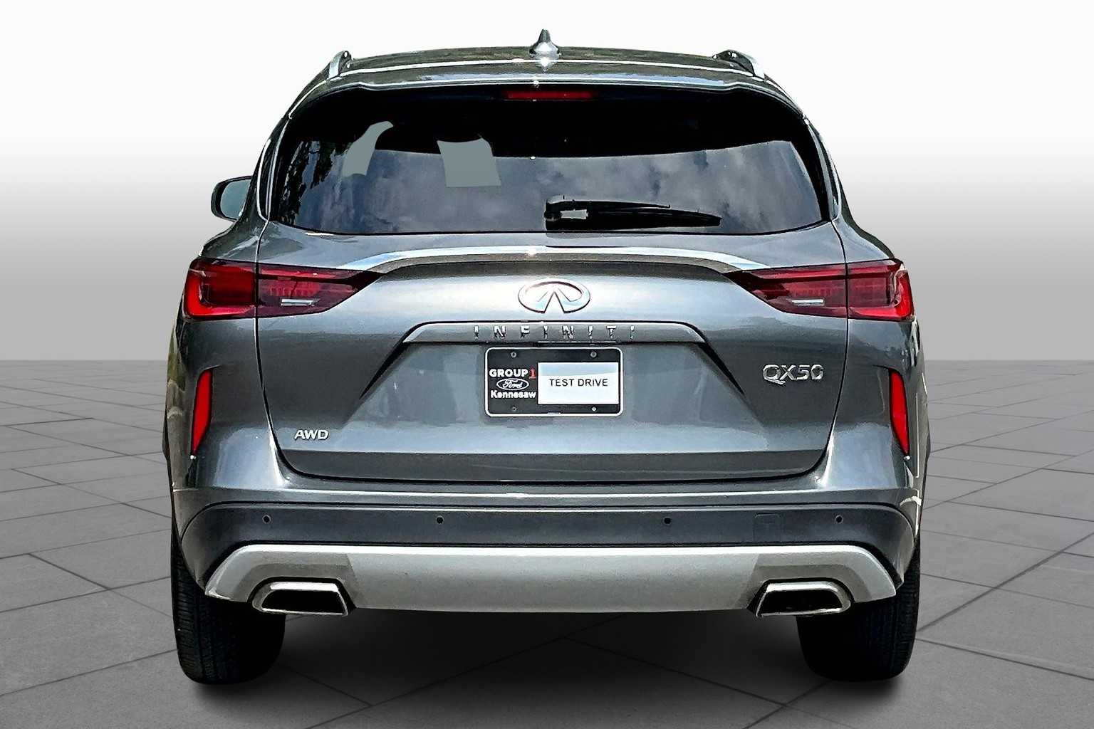 2024 Infiniti QX50 Luxe AWD photo 4