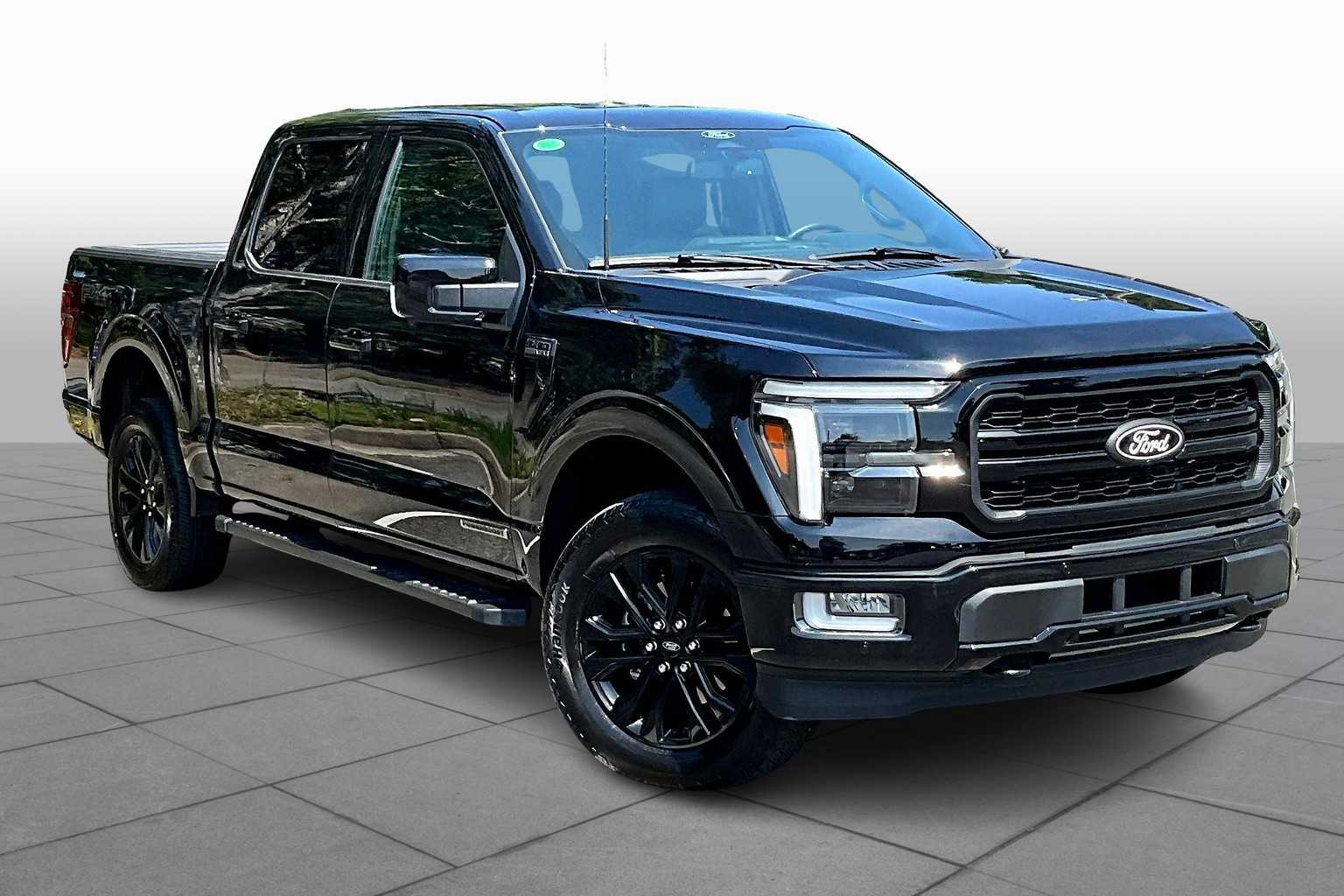 2024 Ford F-150 Lariat photo 2