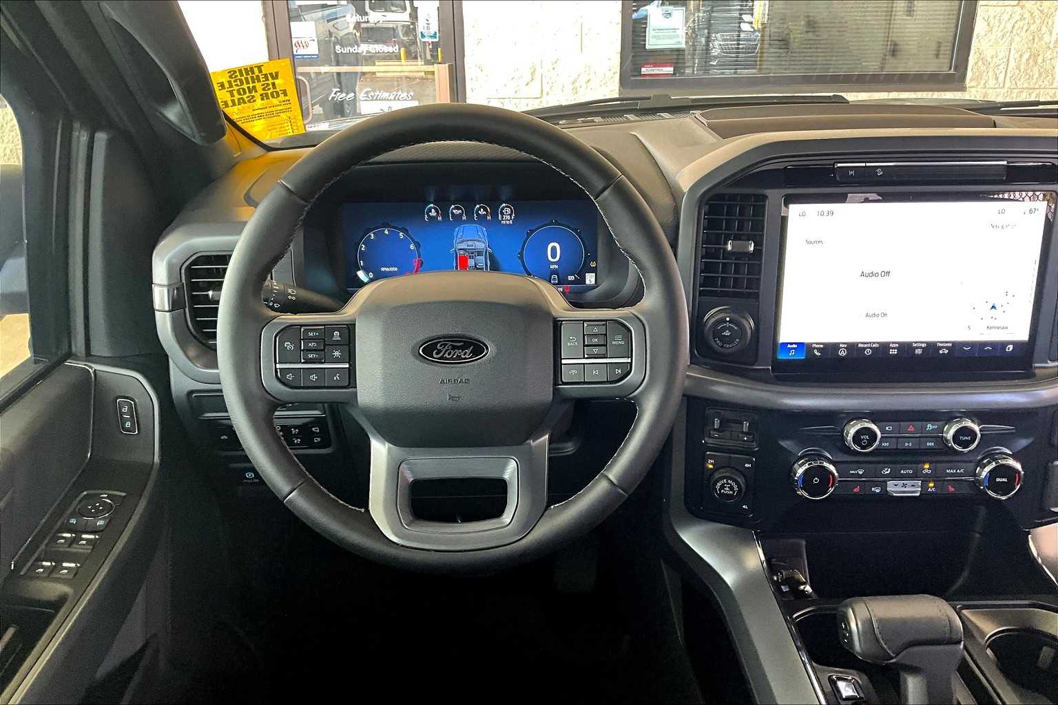 2025 Ford F-150 XLT photo 4