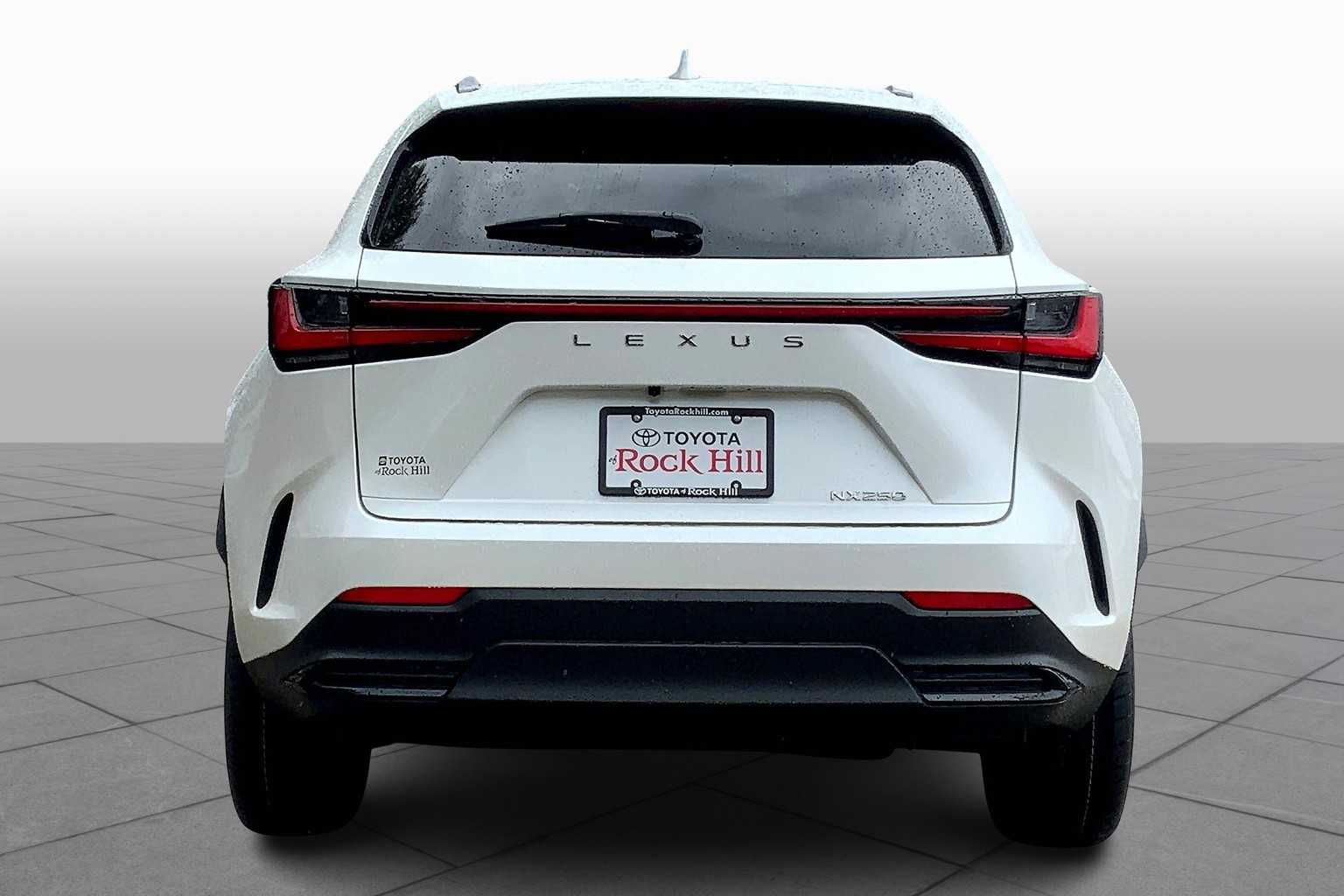 2024 Lexus NX 350 photo 3