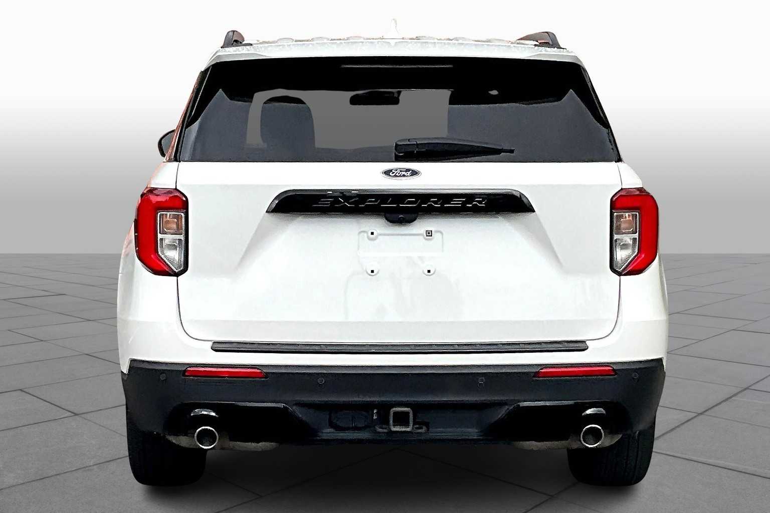 2022 Ford Explorer ST-Line photo 3
