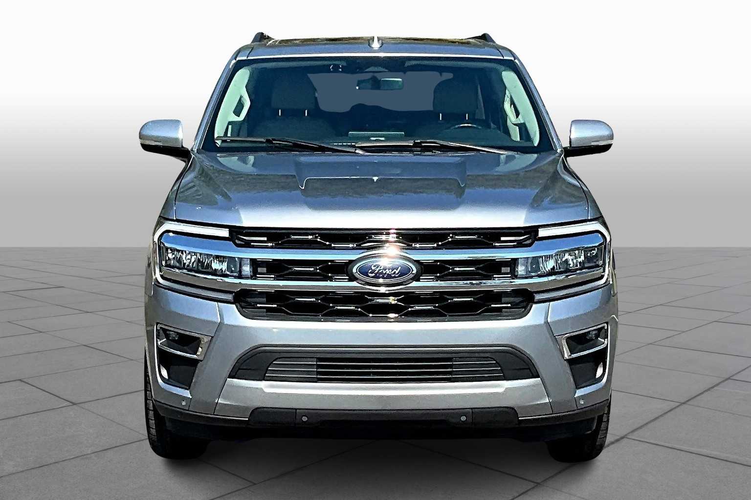 2023 Ford Expedition Limited photo 3