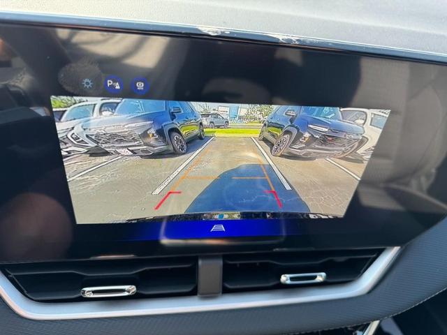 2027 Chevrolet Equinox LT - Photo 17