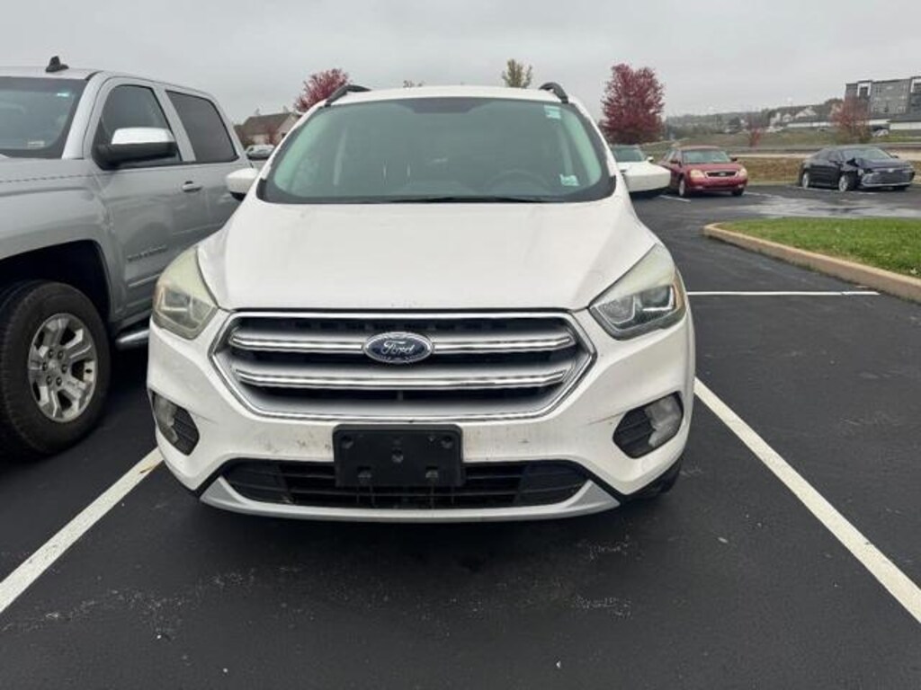Used 2017 Ford Escape SE Sport Utility