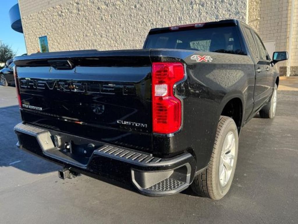 New 2026 Chevrolet Silverado 1500 Custom Truck