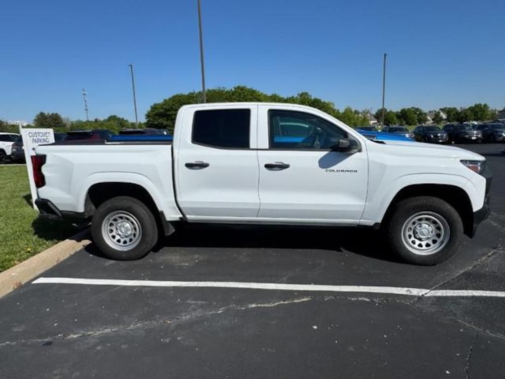 Used 2024 Chevrolet Colorado 2WD Work Truck Crew Cab Pickup