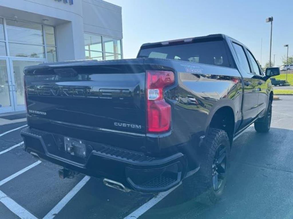 Used 2021 Chevrolet Silverado 1500 Custom Trail Boss Crew Cab Pickup