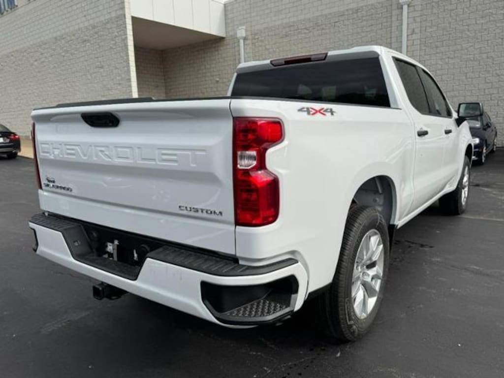 New 2026 Chevrolet Silverado 1500 Custom Truck