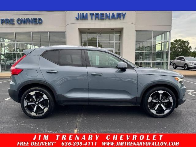 2020 Volvo XC40 Momentum