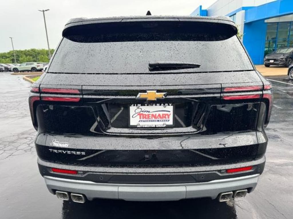 New 2026 Chevrolet Traverse FWD LT SUV