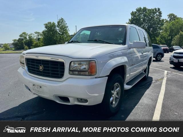 1999 Cadillac Escalade -'s photo