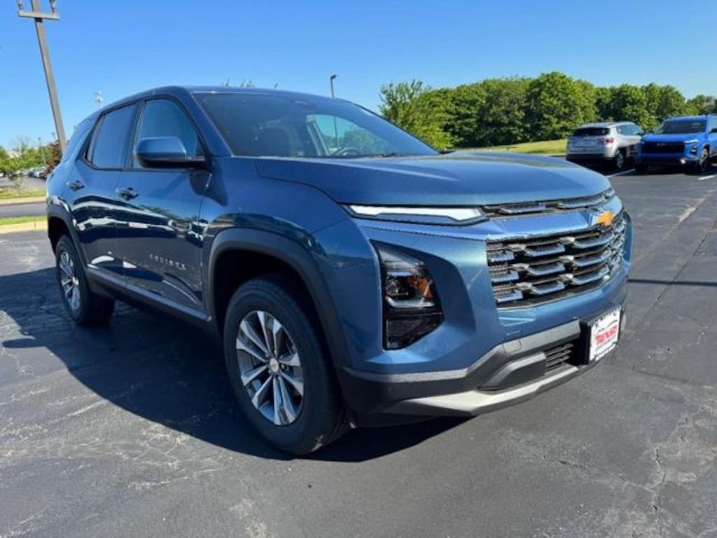 New 2026 Chevrolet Equinox FWD LT SUV