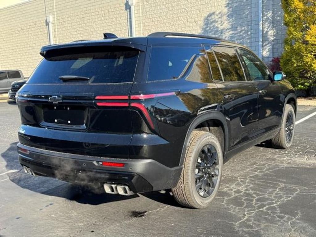 New 2026 Chevrolet Traverse FWD LT SUV