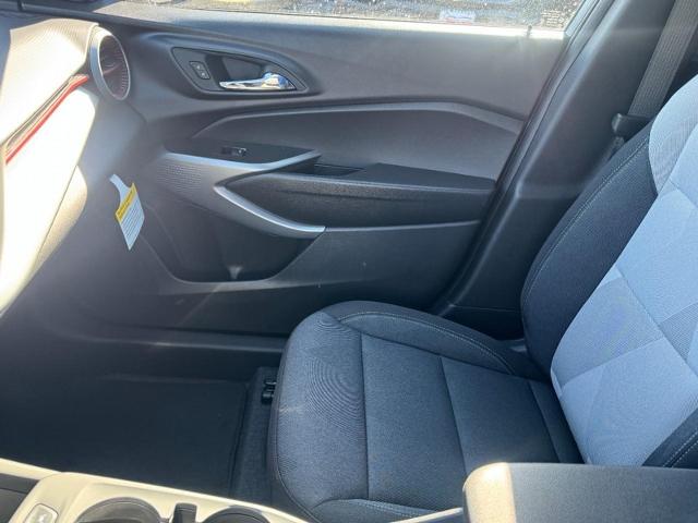 2026 Chevrolet Trax RS - Photo 8