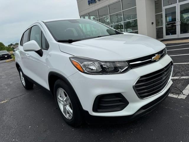 Used 2020 Chevrolet Trax LS with VIN KL7CJKSB1LB090947 for sale in O'Fallon, MO