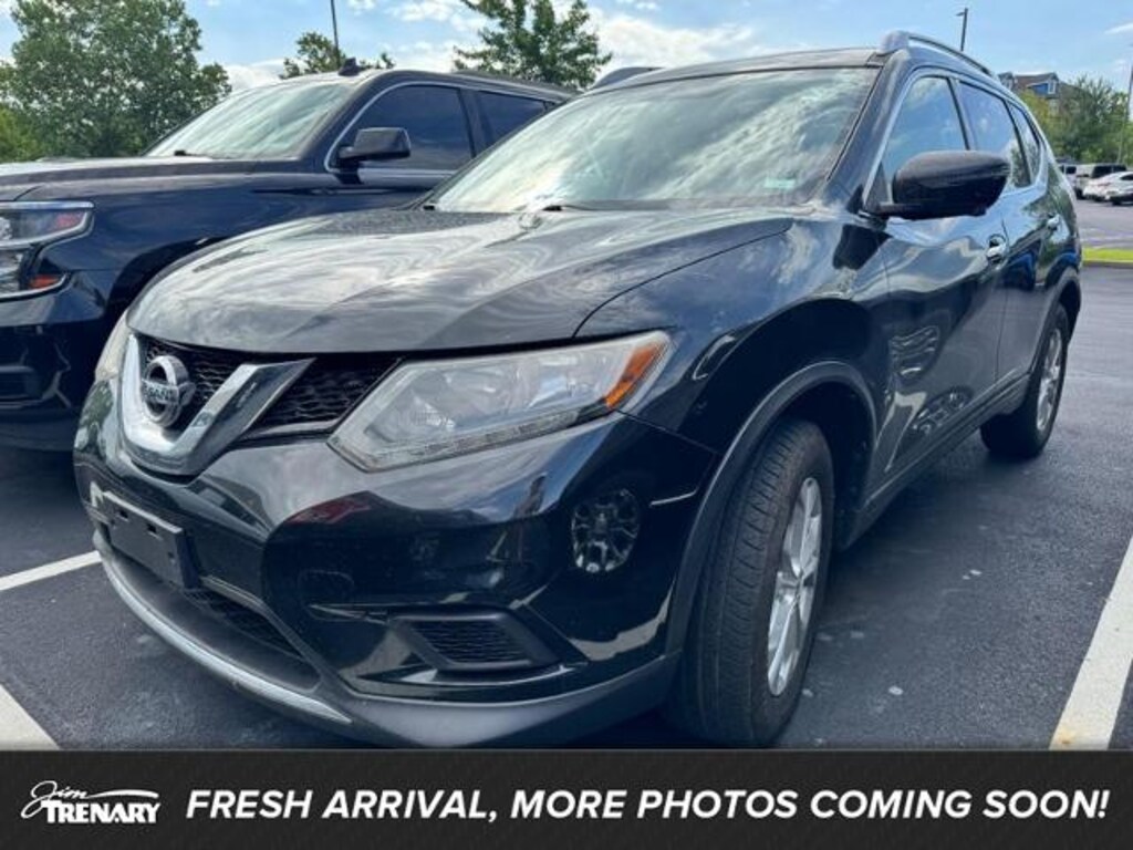 Used 2016 Nissan Rogue SV Sport Utility