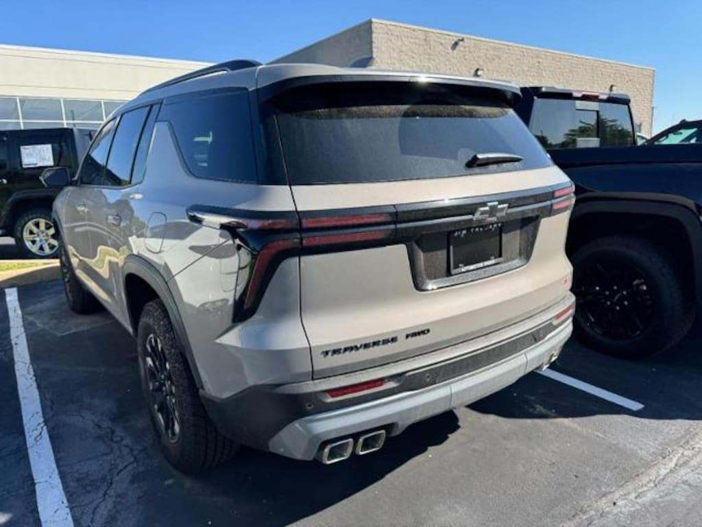 New 2026 Chevrolet Traverse AWD Z71 SUV