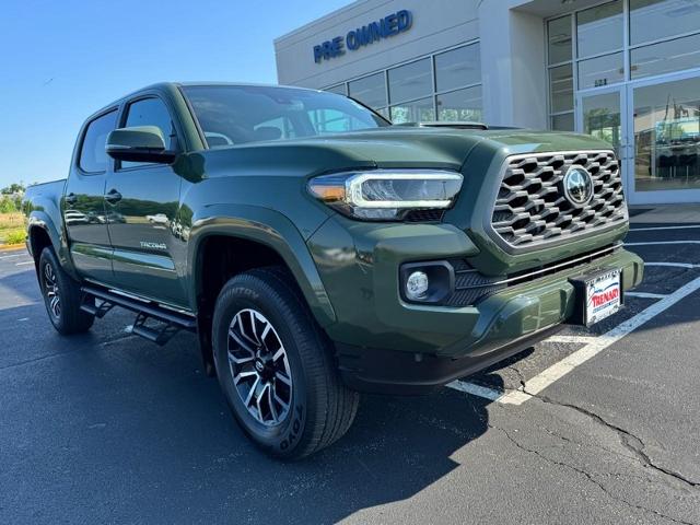 2022 Toyota Tacoma SR photo 2
