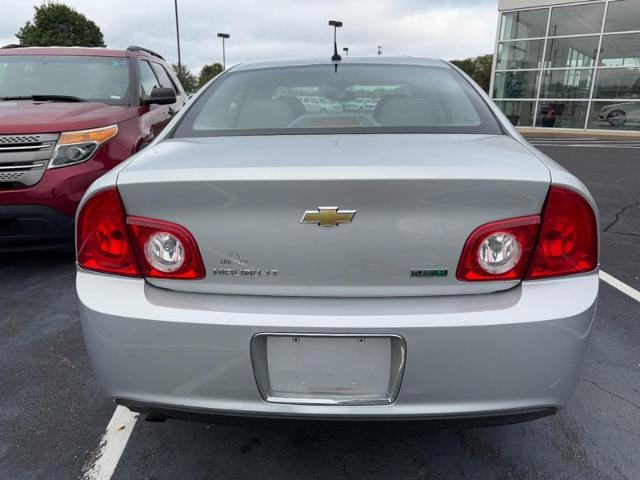2011 Chevrolet Malibu 1LT photo 4
