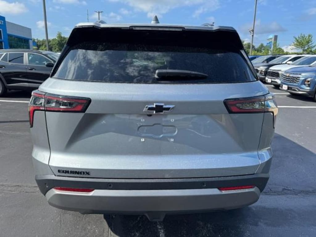 New 2026 Chevrolet Equinox FWD LT SUV