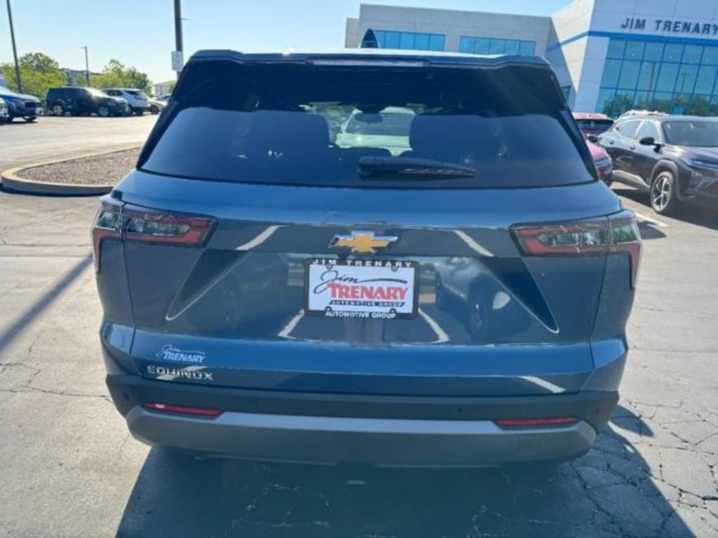 New 2026 Chevrolet Equinox FWD LT SUV