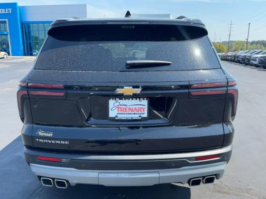 New 2026 Chevrolet Traverse FWD LT SUV