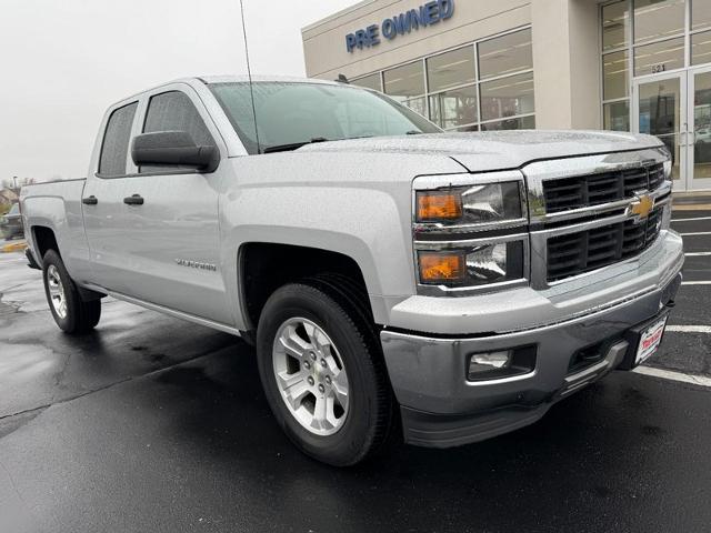 2014 Chevrolet Silverado 1500 LT photo 2