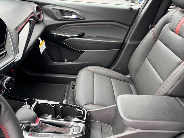 2026 Chevrolet Trax RS - Photo 8