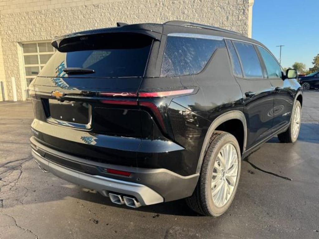 New 2026 Chevrolet Traverse FWD LT SUV