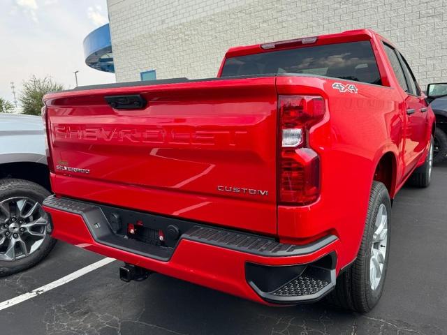 2025 Chevrolet Silverado 1500 Custom photo 4