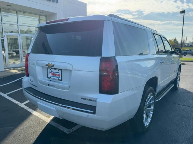 2019 Chevrolet Suburban Premier photo 3