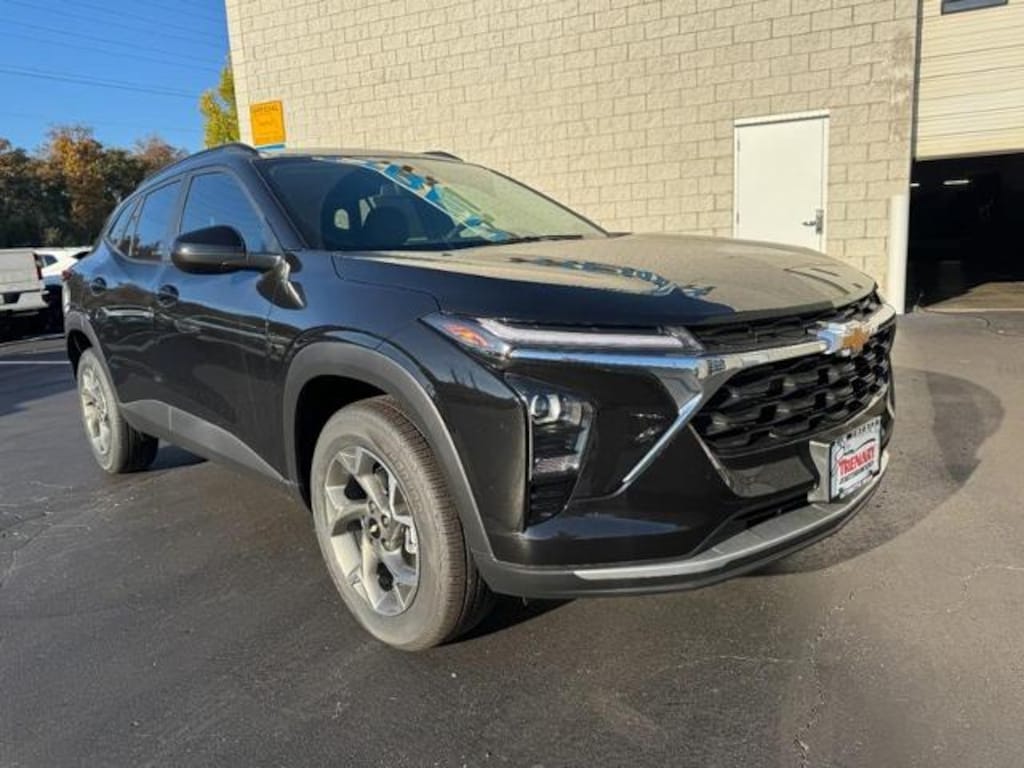 New 2026 Chevrolet Trax LT SUV