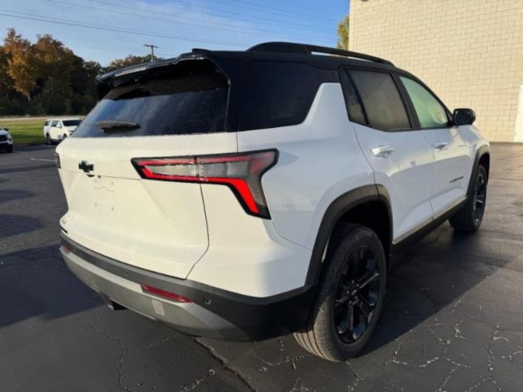 New 2026 Chevrolet Equinox FWD LT SUV