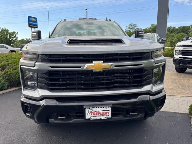 2026 Chevrolet Silverado 2500 HD Custom - Photo 2