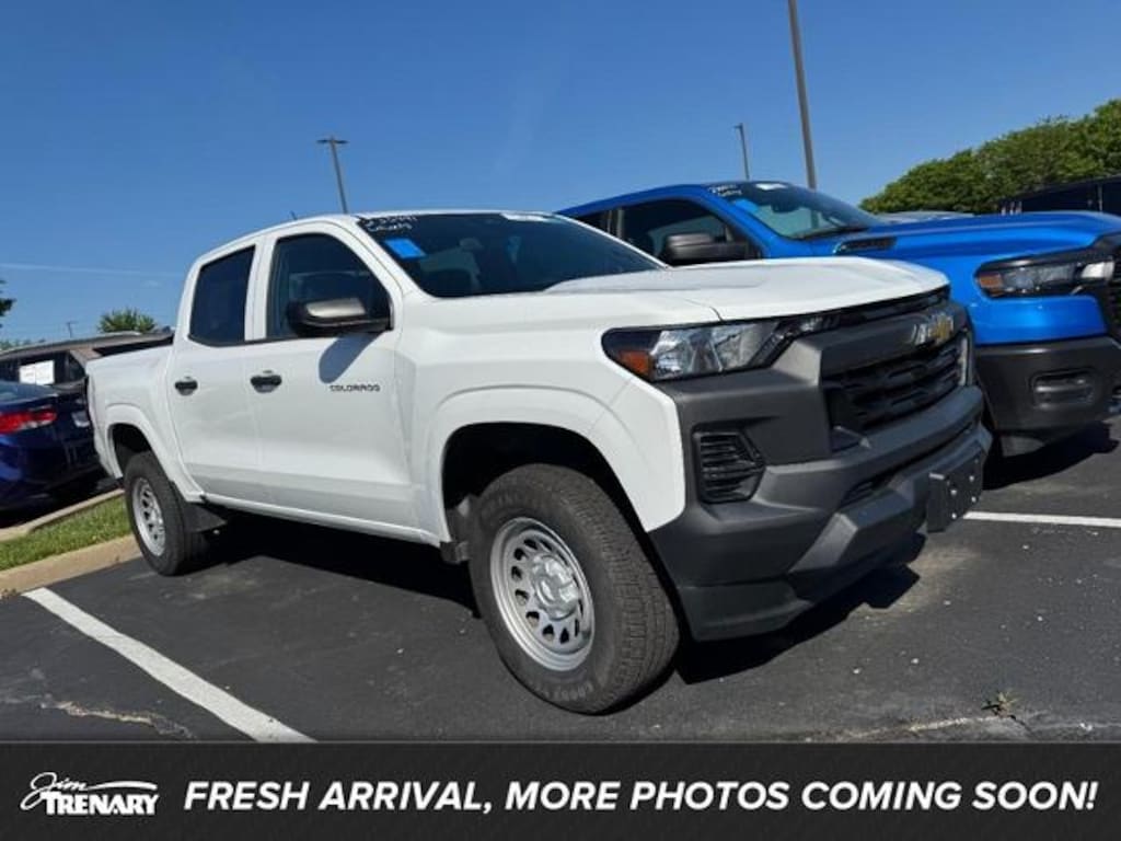 Used 2024 Chevrolet Colorado 2WD Work Truck Crew Cab Pickup