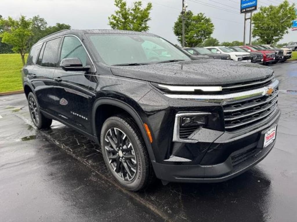 New 2026 Chevrolet Traverse FWD LT SUV