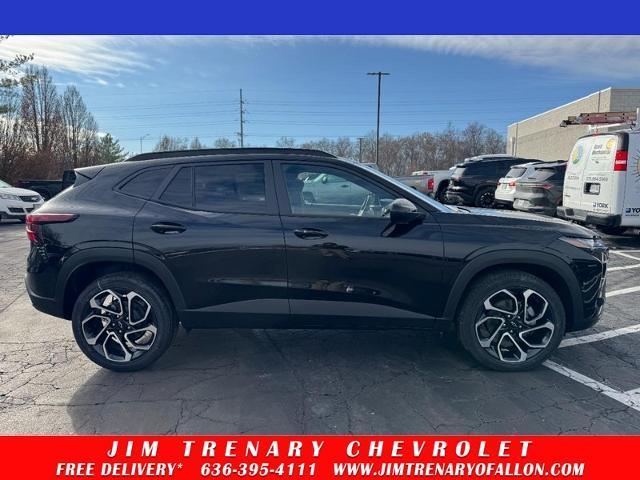 2026 Chevrolet Trax RS's photo