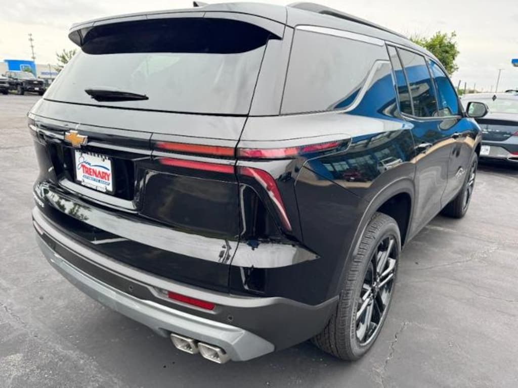 New 2026 Chevrolet Traverse FWD LT SUV