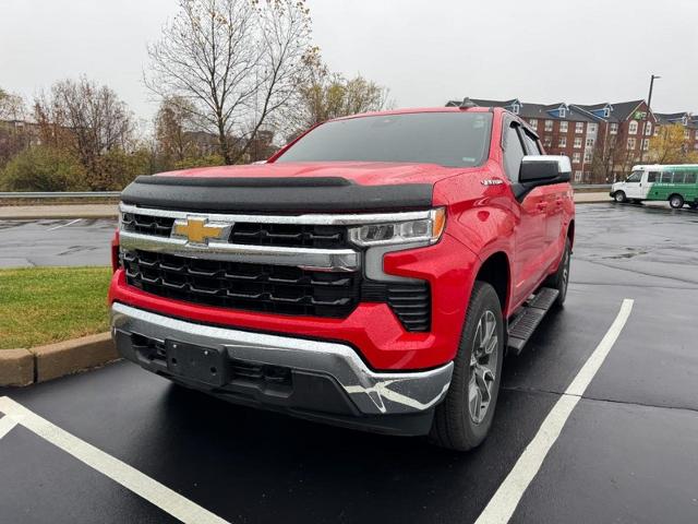 2023 Chevrolet Silverado 1500 LT photo 2