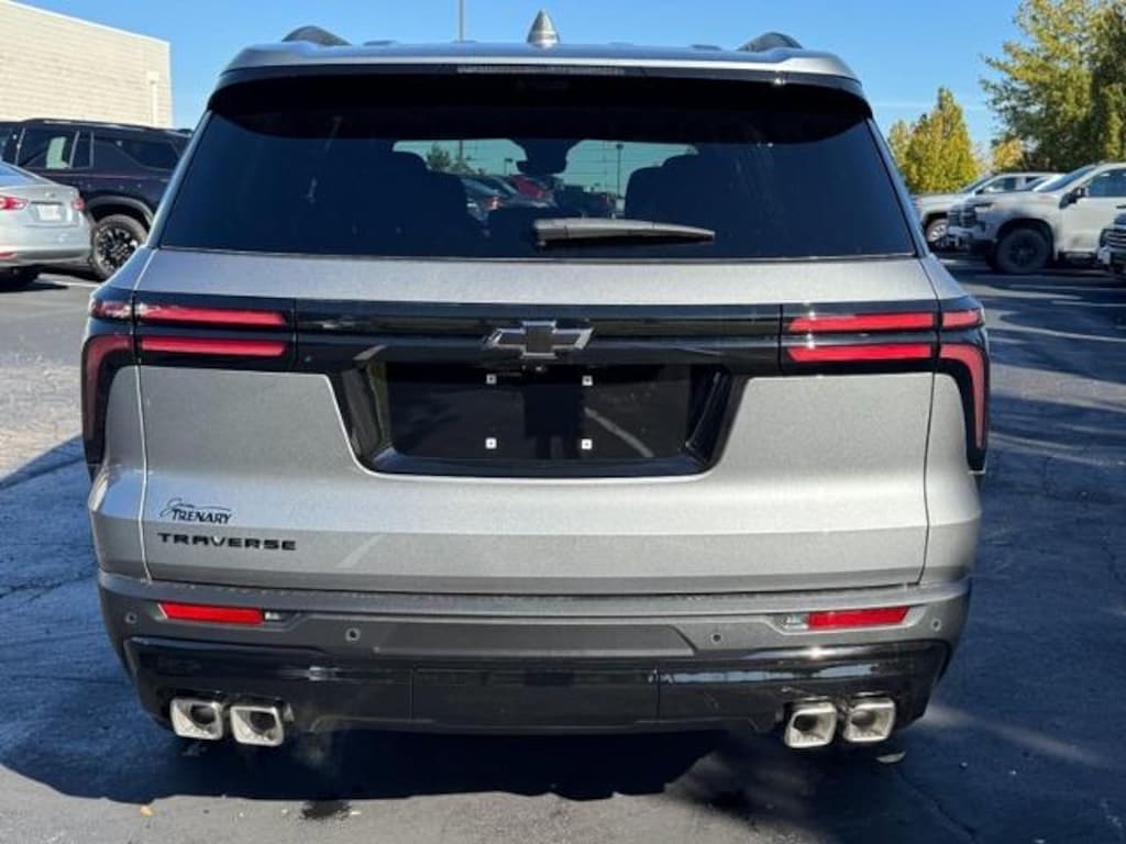 New 2026 Chevrolet Traverse FWD LT SUV