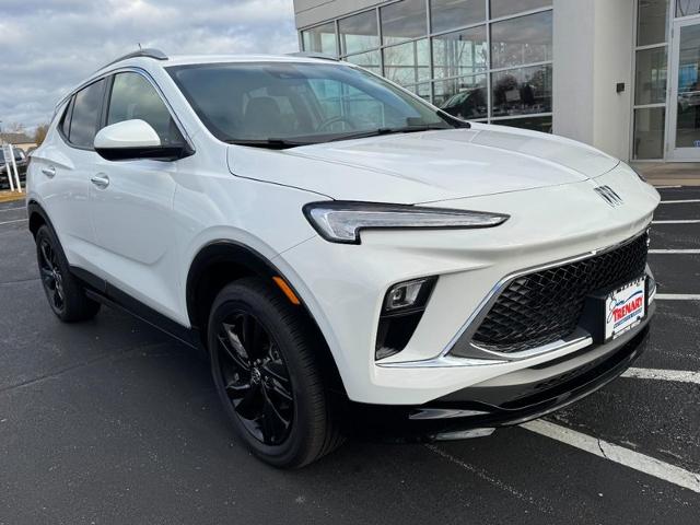 2024 Buick Encore GX Sport Touring photo 2