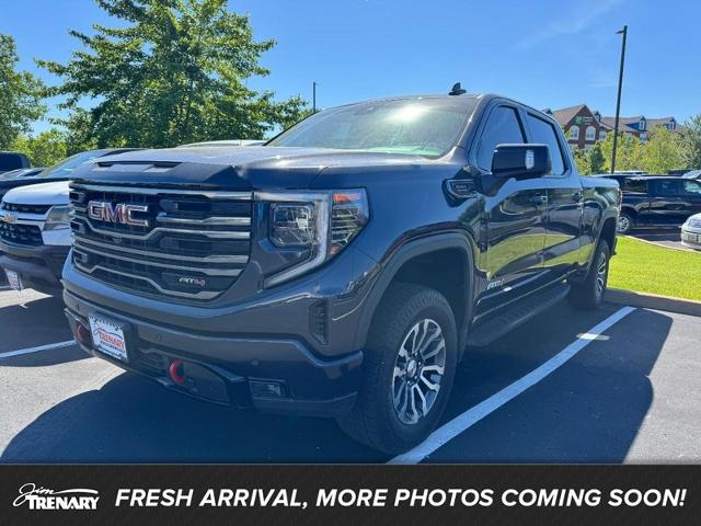 2022 GMC Sierra 4WD Crew Cab Short Box AT4's photo