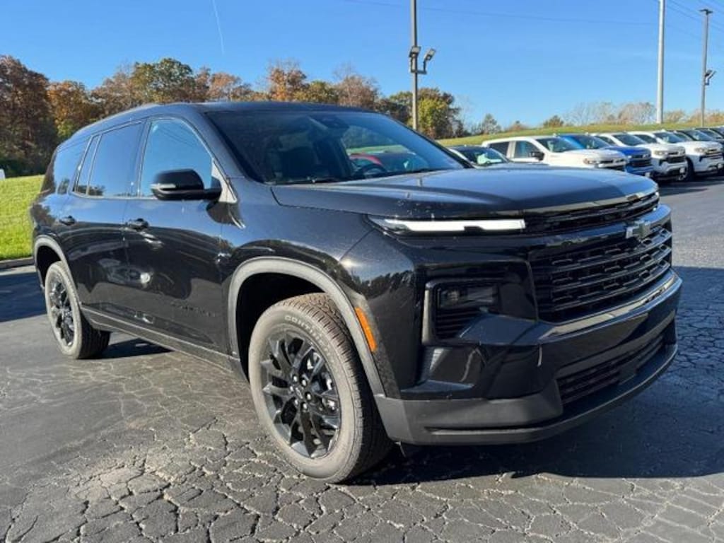 New 2026 Chevrolet Traverse FWD LT SUV